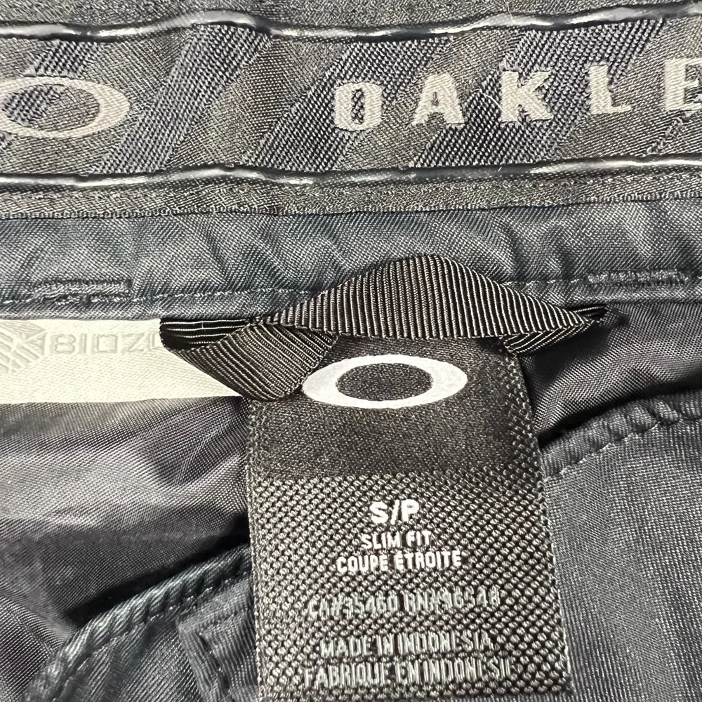 Oakley Bizone insulated 10k pants. - Picture 7 of 10